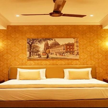 The Emerald Club ,Rajkot Bagian luar foto