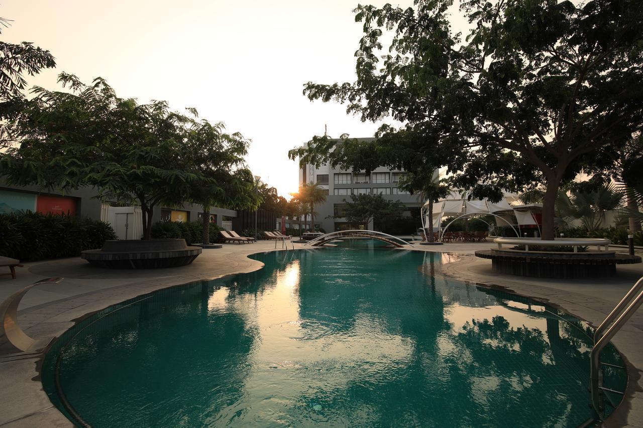 The Emerald Club ,Rajkot Bagian luar foto